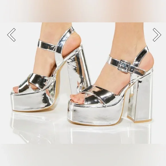 Chidori Metallic Platform Heels - Picture 7 of 7